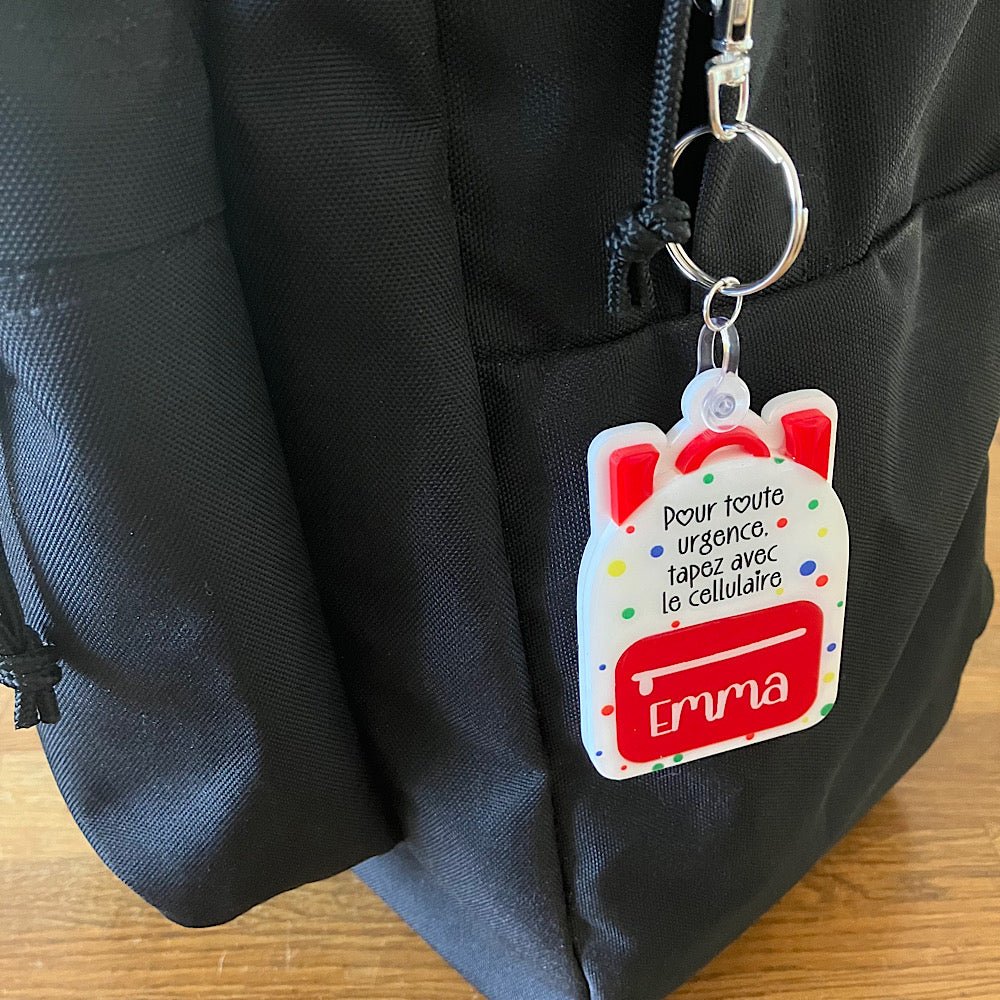 Porte - clé sac à dos avec prénom et numéro d'urgence - Les Zacôtés d’Emilie
