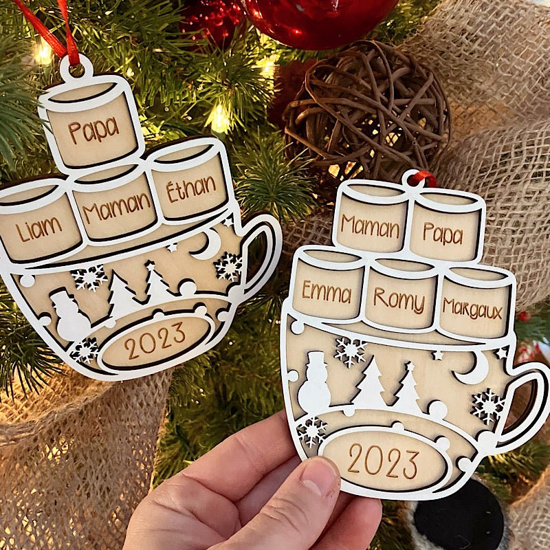 Ornement en bois: tasse et guimauves - Les Zacôtés d’Emilie