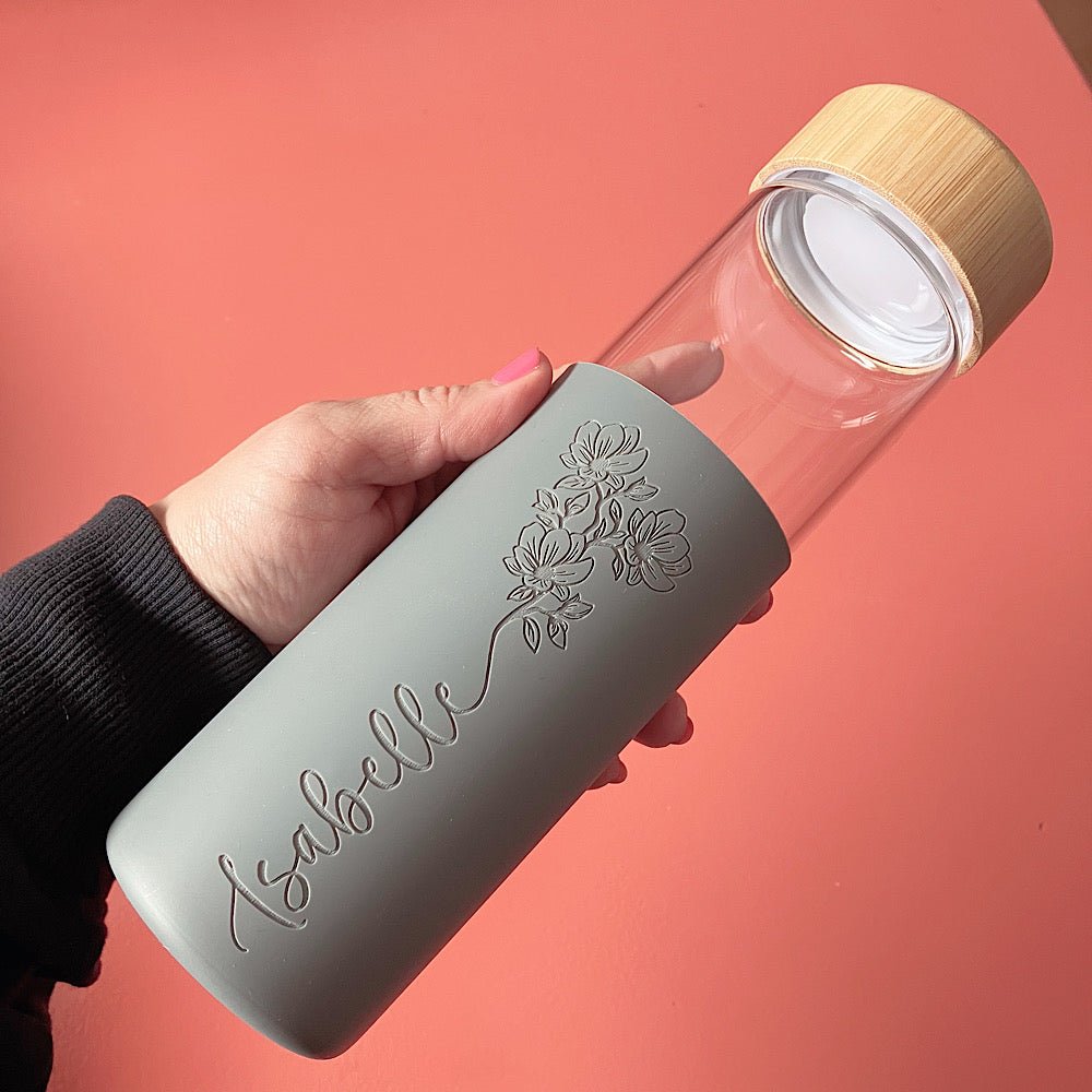Verre gris 20 oz ISABELLE avec fleurs - Les Zacôtés d’Emilie